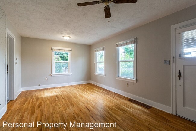 Building Photo - 2 br, 1 bath House - 312 W. 39th St