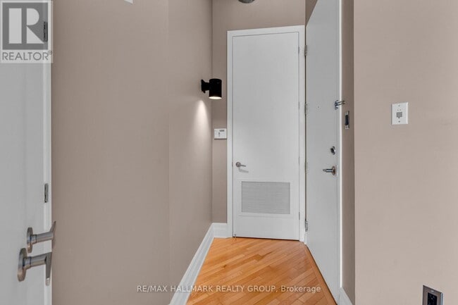 Photo du bâtiment - 420-420 Berkley Ave