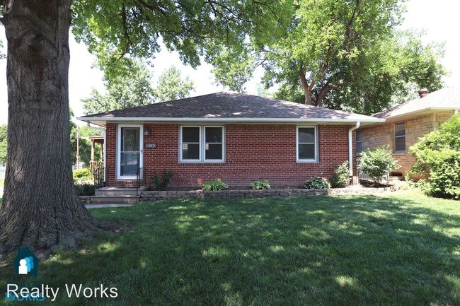 Building Photo - 4 br, 3 bath House - 6500 Gladstone