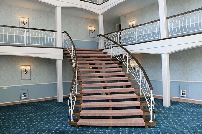 Foto del edificio - 8750 Harrison Ave