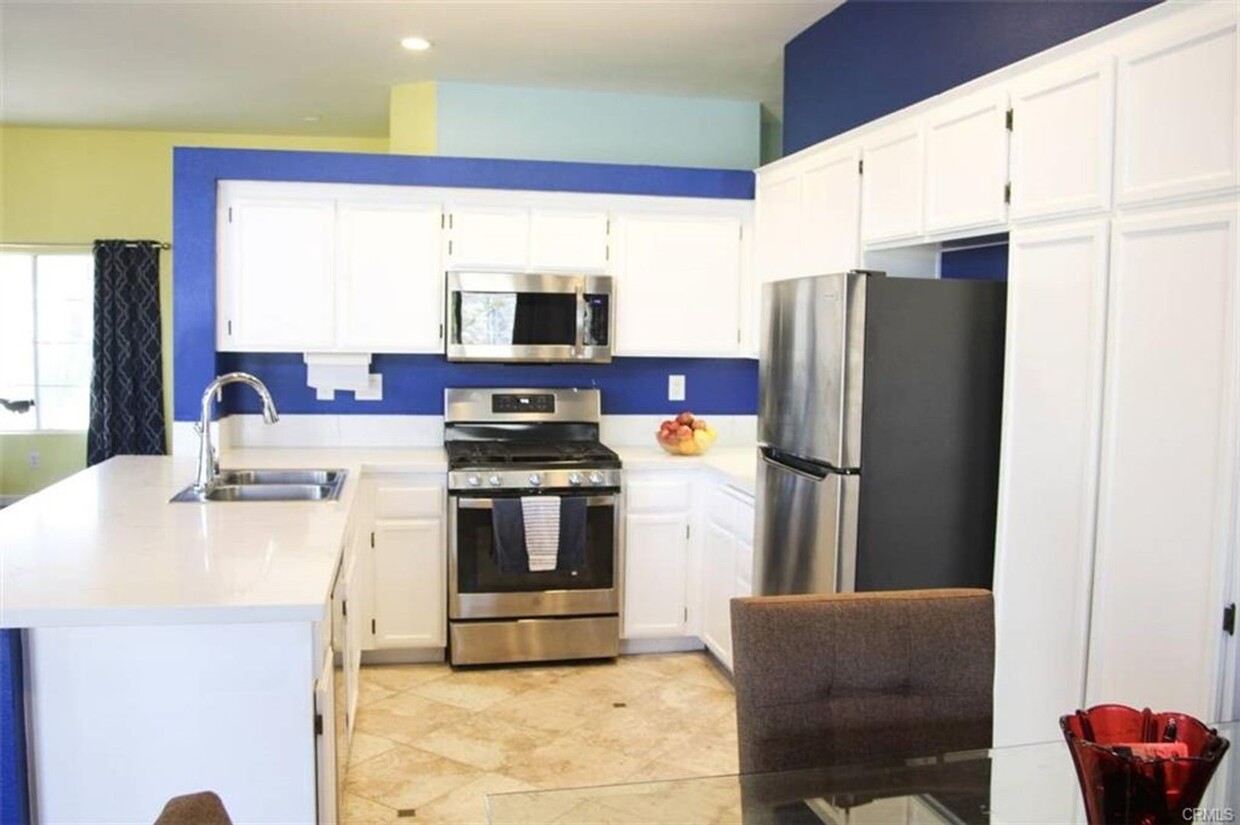 Foto principal - For Rent in Hemet – Spacious & Unique 4-Be...