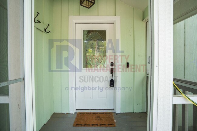 Foto del edificio - 5310 Hidden Harbor Rd