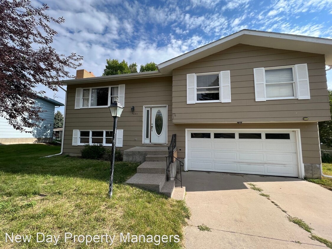 4 br, 2 bath House 3229 19th Ave s House Rental in Great Falls, MT