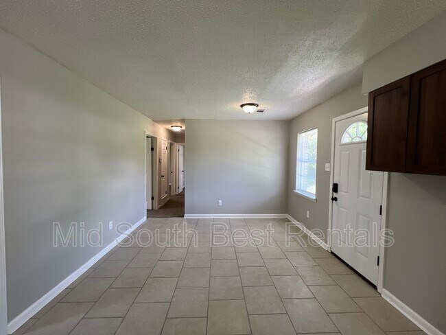 Building Photo - 3065 Alta Rd