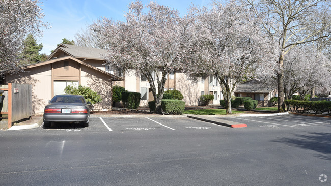 Foto del edificio - Englewood Terrace Apartments