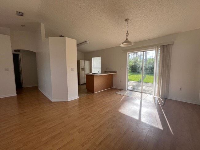 Foto del edificio - Super Cute 3 Bedroom 2 Bath in Great Locat...