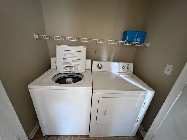 Foto del edificio - Jason 378-380