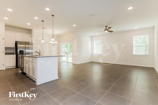 Foto del edificio - 170 Windsor Reserve Dr