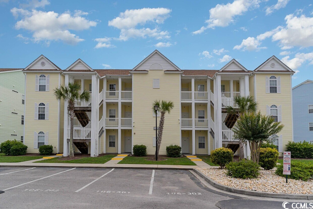 106 Fountain Pointe Ln, Myrtle Beach, SC 29579 Condo for Rent in