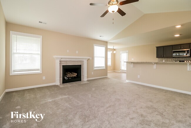 Building Photo - 179 Voyage Cir