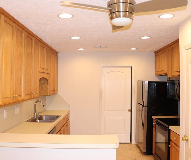 Foto del edificio - 8908 Asheville Dr