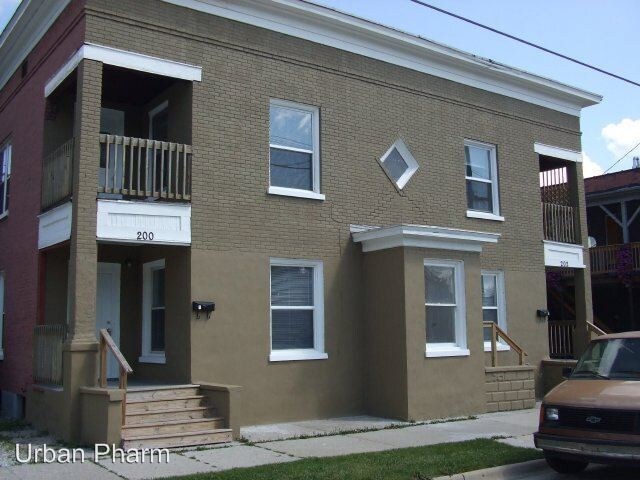 Foto principal - 200-202 Straight Ave SW