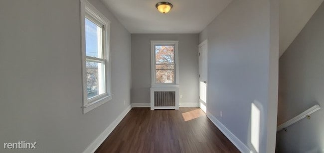Building Photo - 125 Byram Rd