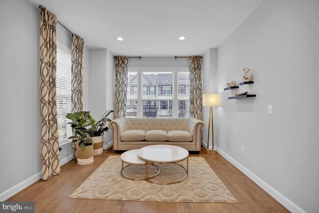 Foto del edificio - 42598 Chisholm Dr