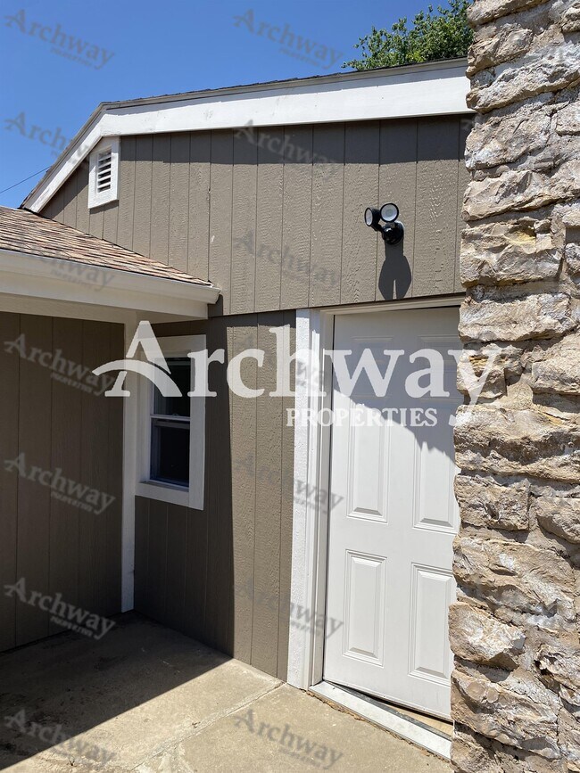 Building Photo - 1928 N 85th St