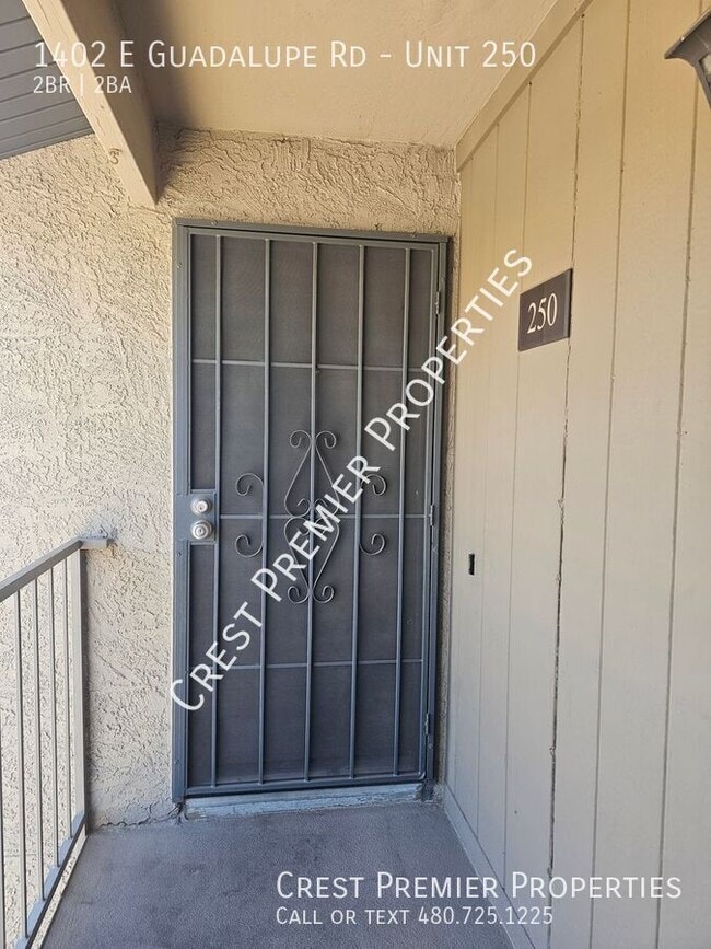 Building Photo - 1402 E Guadalupe Rd