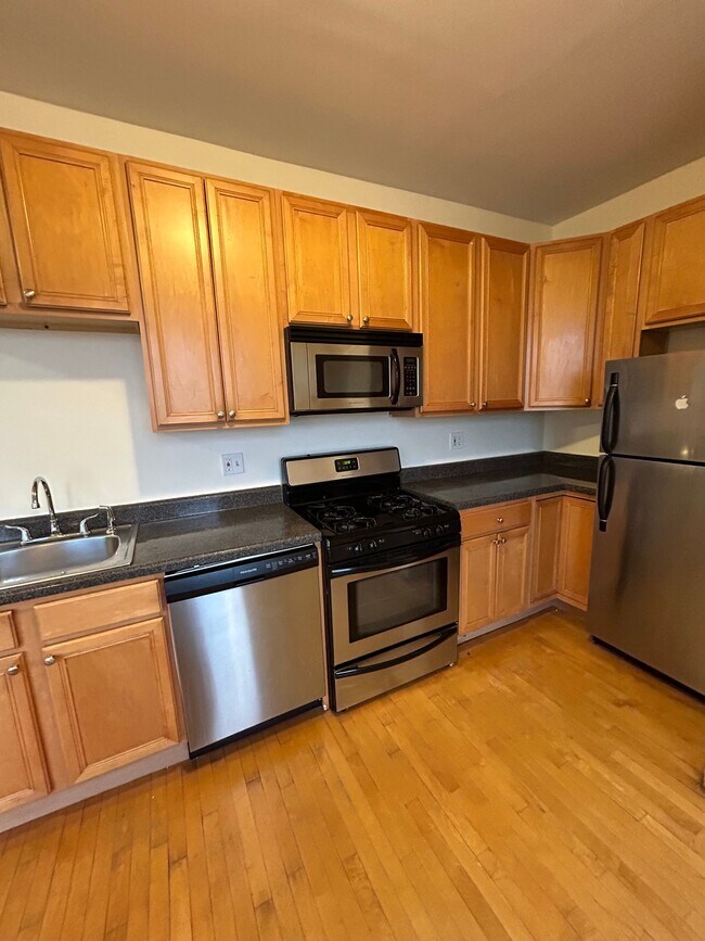 Foto del edificio - 3549 N Whipple St