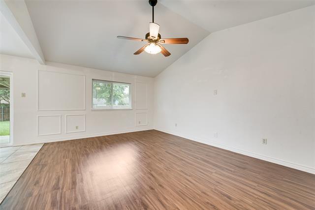Building Photo - 1024 Sunset Dr
