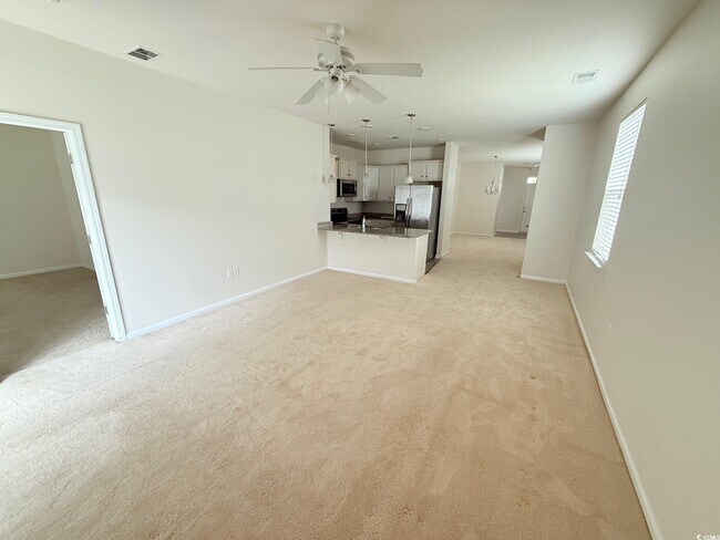 Foto del edificio - 162 Mountain Ash Ln