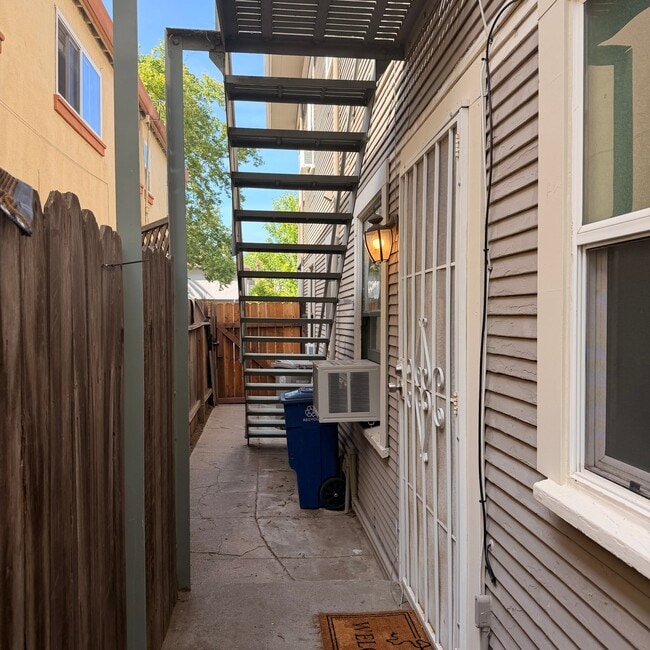 Photo - 2612 Q St Apartment