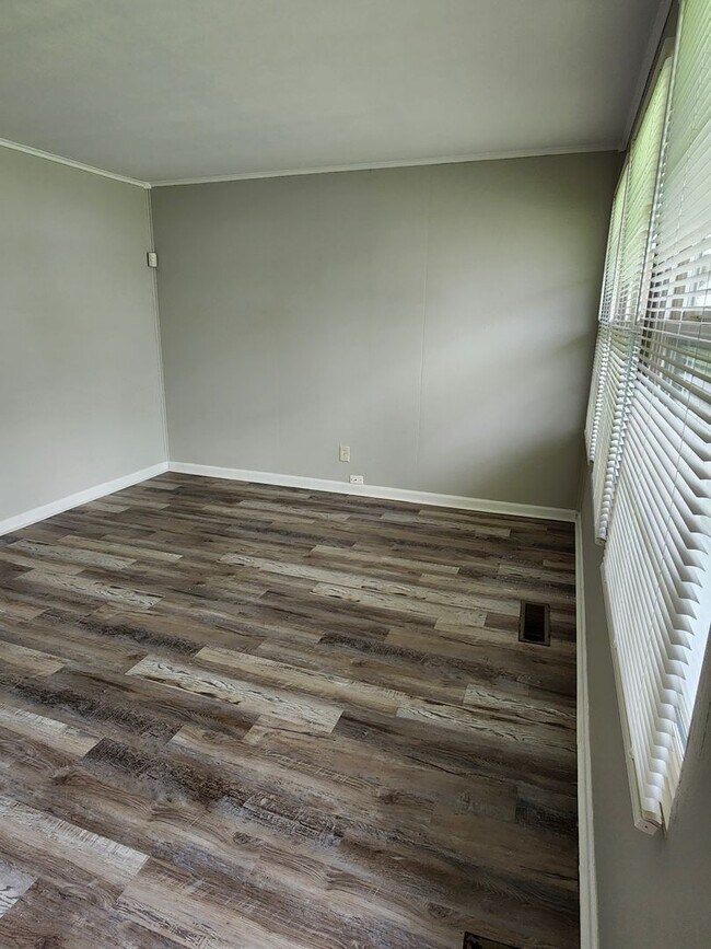 Foto del edificio - 3 Bedroom Home