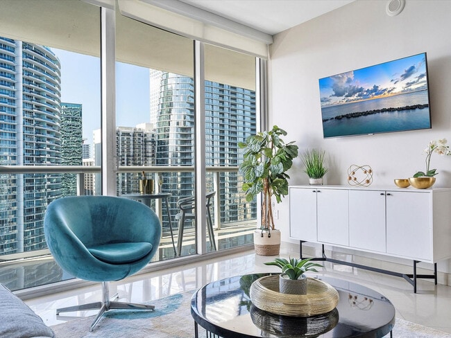 Building Photo - 485 Brickell Ave