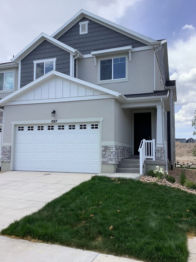 Building Photo - MAKE YOUR FIRST RENT PAYMENT UNTIL 2026-New Construction Townhome Located in Prime Saratoga Sprin...