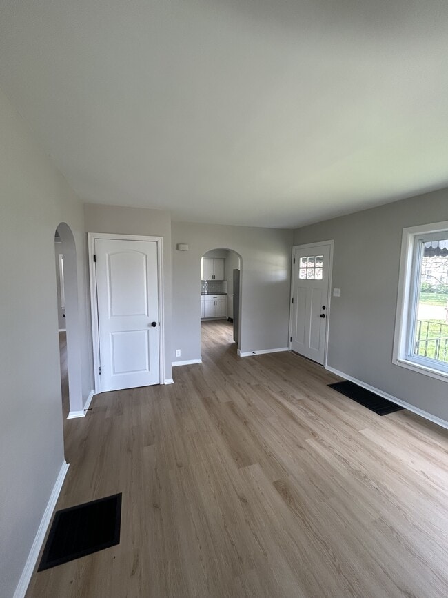 Building Photo - 835 Wintermute Ave