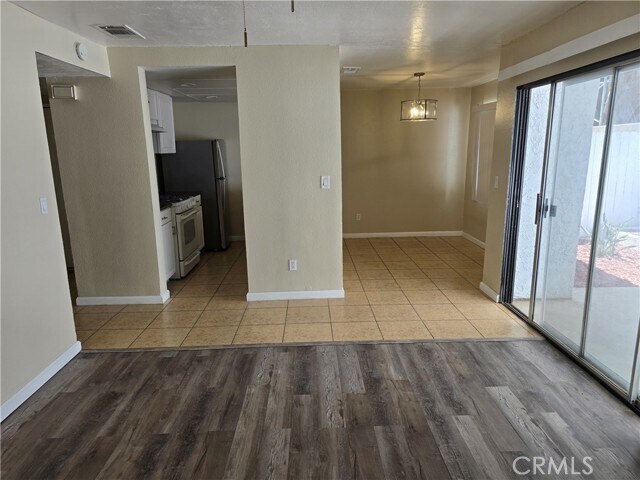 Foto del edificio - 9633 Juniper Ave