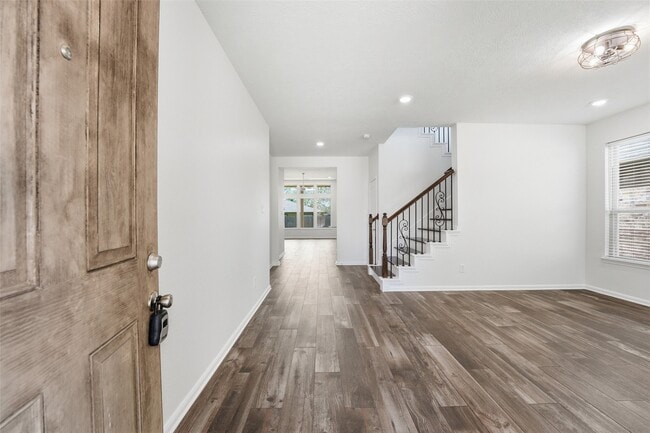 Building Photo - 20803 Oak Preserve Dr