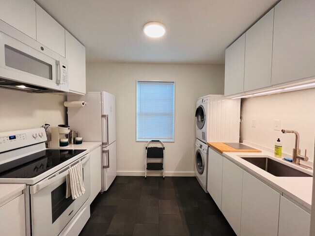 Cocina - 699 N 5th St