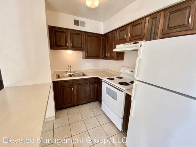 Foto del edificio - 1701 Girard Blvd SE