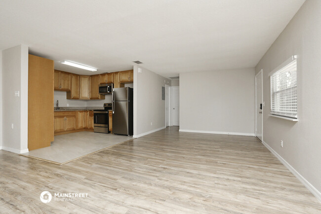 Foto del edificio - 2001 Woodland Dr