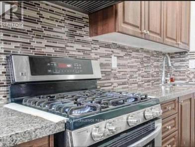 Photo du bâtiment - 28 Midsummer Dr