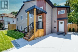 Building Photo - 109 Penrose St