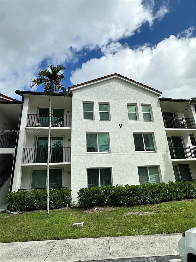 Foto del edificio - 911 Villa Cir