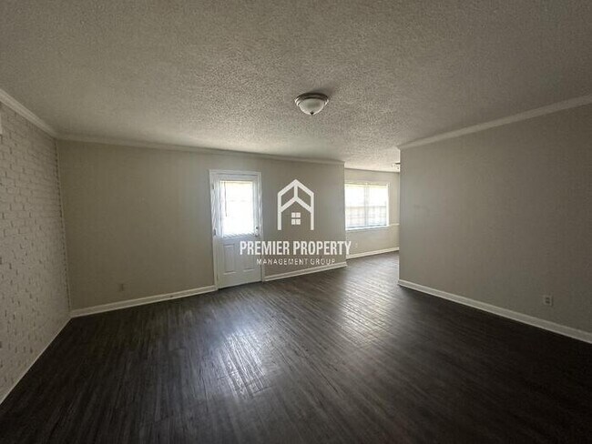 Foto del edificio - 5298 Dare Ave