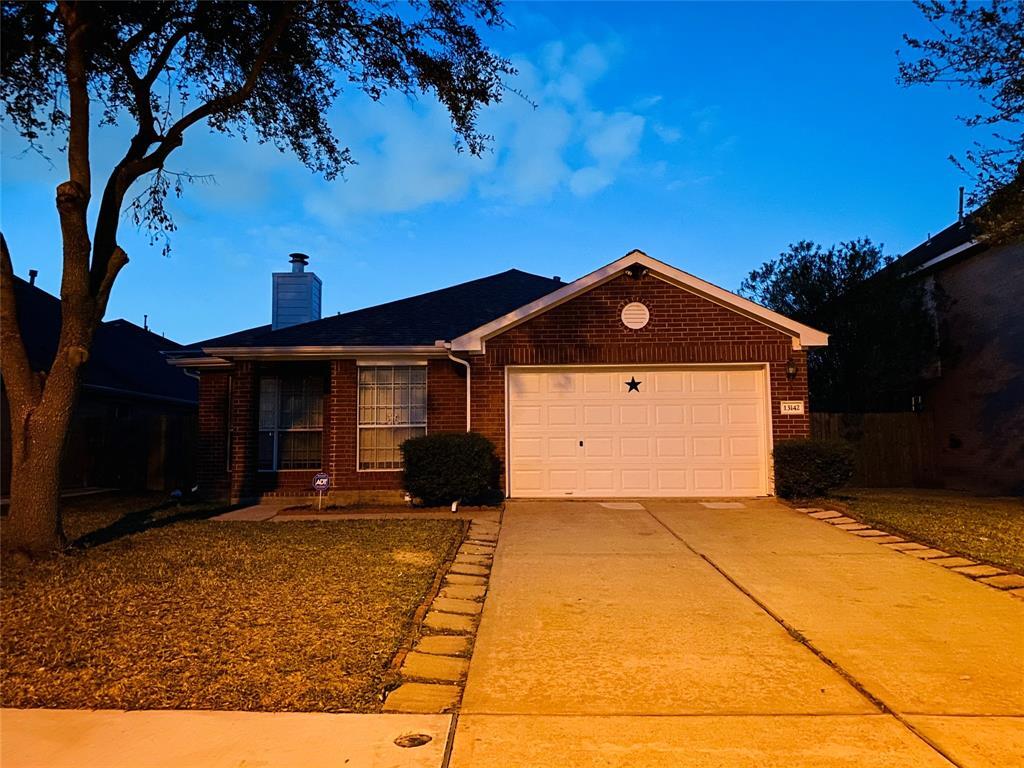 Foto principal - 13142 Leader St
