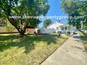 Building Photo - 59 S 18th St