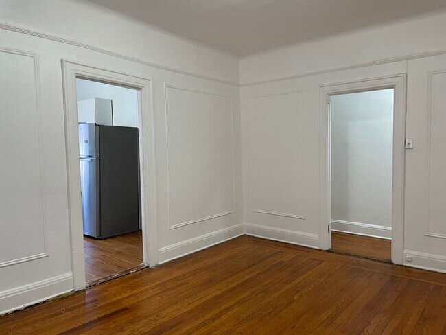 Foto del edificio - 1345 E Gun Hill Rd