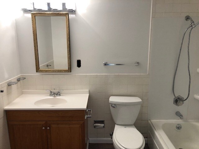 bathroom - 10123 Puttington Dr