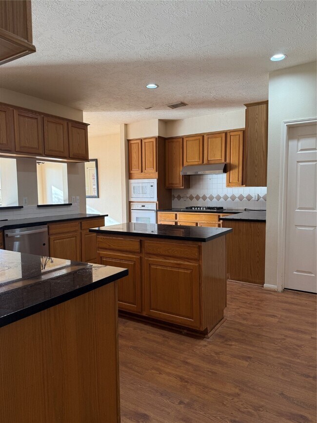 Foto del edificio - 6714 Portuguese Bend Dr