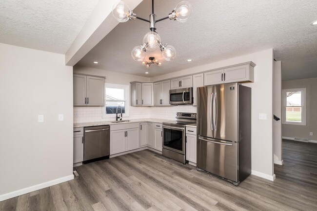 Building Photo - 105 Gretten St
