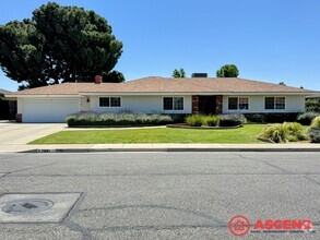 Building Photo - 7601 Hooper Ave