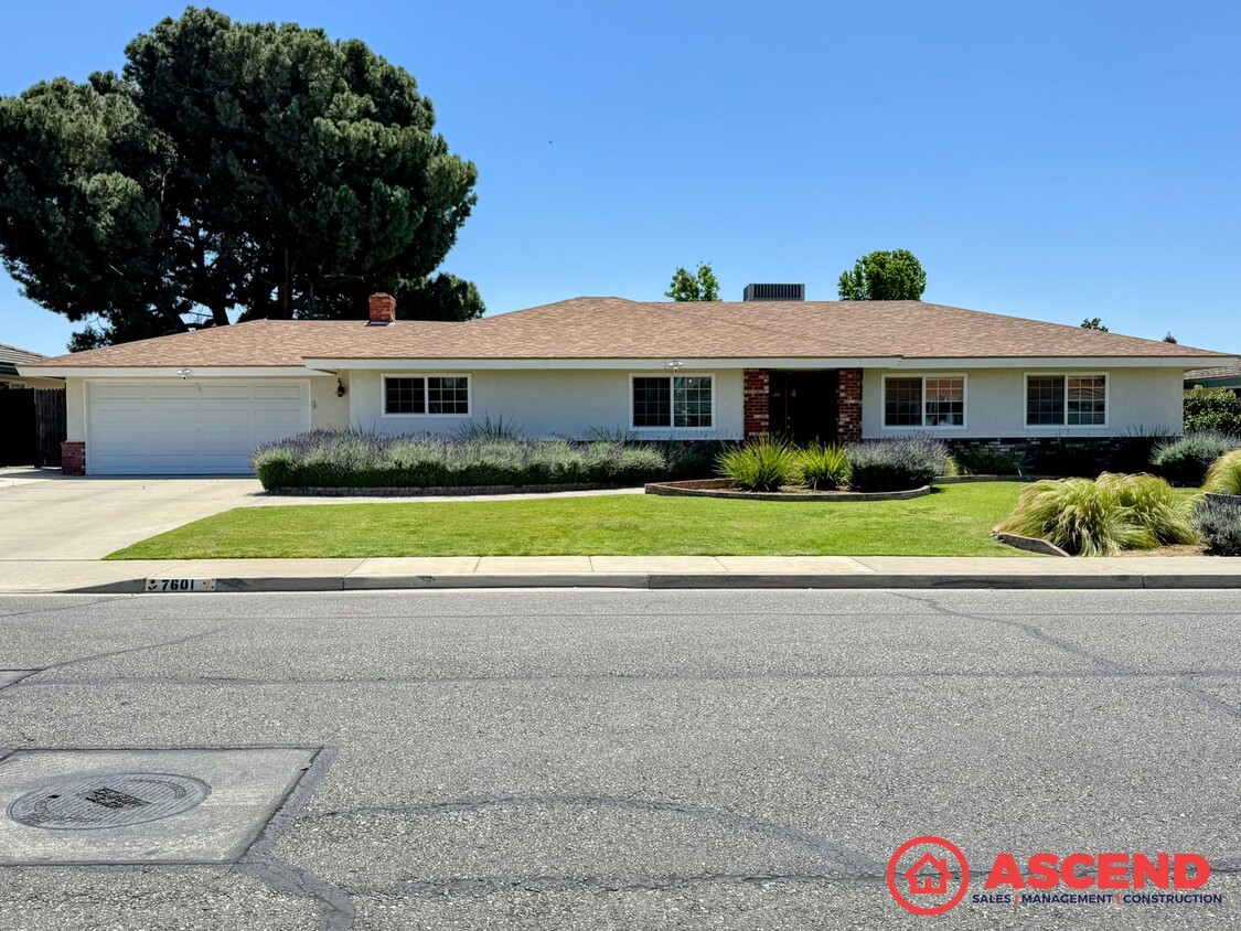 Foto principal - Lovely Home In Olive Dr Area!