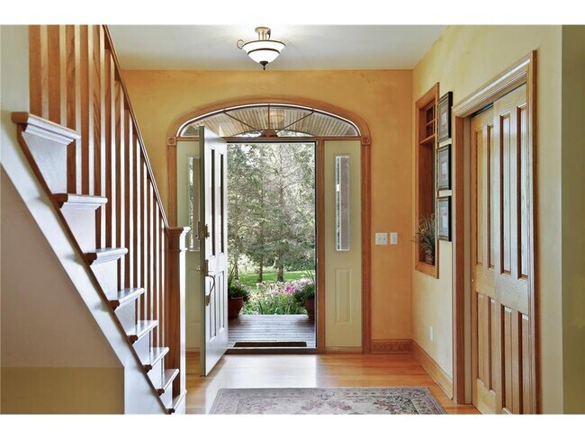 Foto del edificio - 13840 Tomahawk Ln S