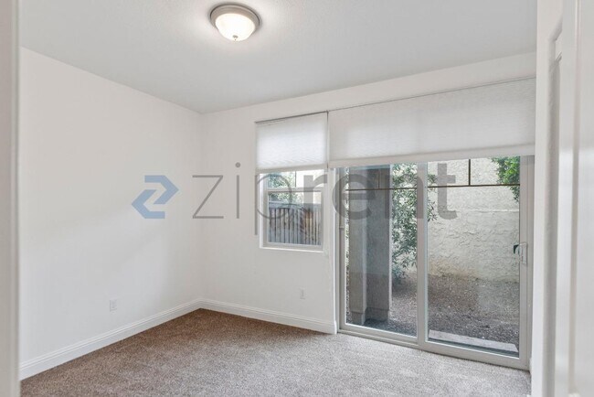 Foto del edificio - 2954 Worthing Common