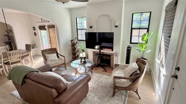 Building Photo - 2408 Euclid Ave