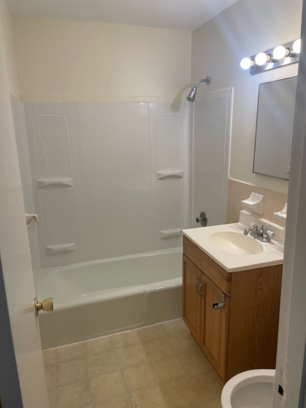 Building Photo - 25 Harris St