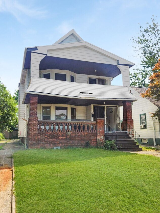 Foto principal - 3805 E 153rd St